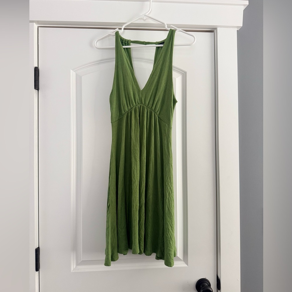 Chic Olive Green V-Neck Mini Dress